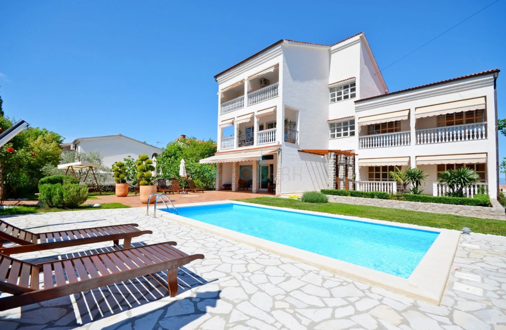 Island of Krk, Malinska, Unique villa with park and swimming pool in a great location, for sale